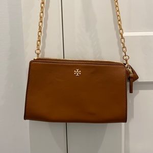 Tory Burch Marsden leather wallet crossbody in Nut